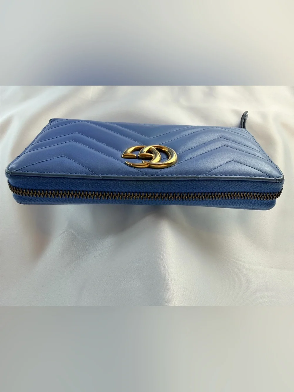Gucci GG Marmont Zip Around Wallet Blue Leather with Gold Hardware and Dustbag - Picture 10 of 16